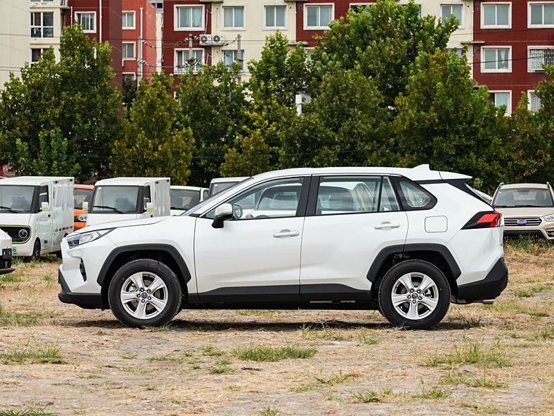 晋中地区RAV4荣放特价出售！特价12.48万，今日钜惠