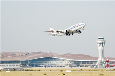 Figure ① On September 25th, China International Airlines flight CA9597 took off from Beijing Daxing International Airport. On the same day, Beijing Daxing International Airport was officially opened to traffic. Xinhua News Agency reporter Yan Huanzong photo