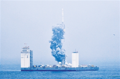 Figure ③ At 12: 06 on June 5th, China successfully launched the technical test satellites A and B of Fengshou-1 and five commercial satellites into the scheduled orbit by the Long March 11th sea-launched carrier rocket in the Yellow Sea, and the test was successful. This is the first time that China has carried out the launch technology test of launch vehicle at sea.