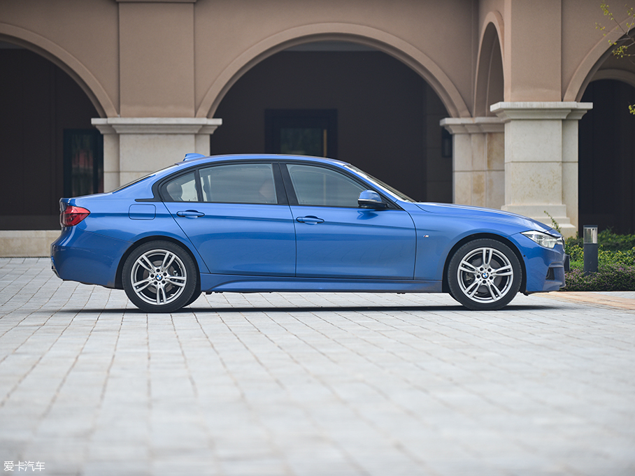 BMW Brilliance 2017 BMW 3 Series