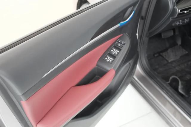 A short test of Changan Yidong PLUS: a small surprise beyond the standard answer